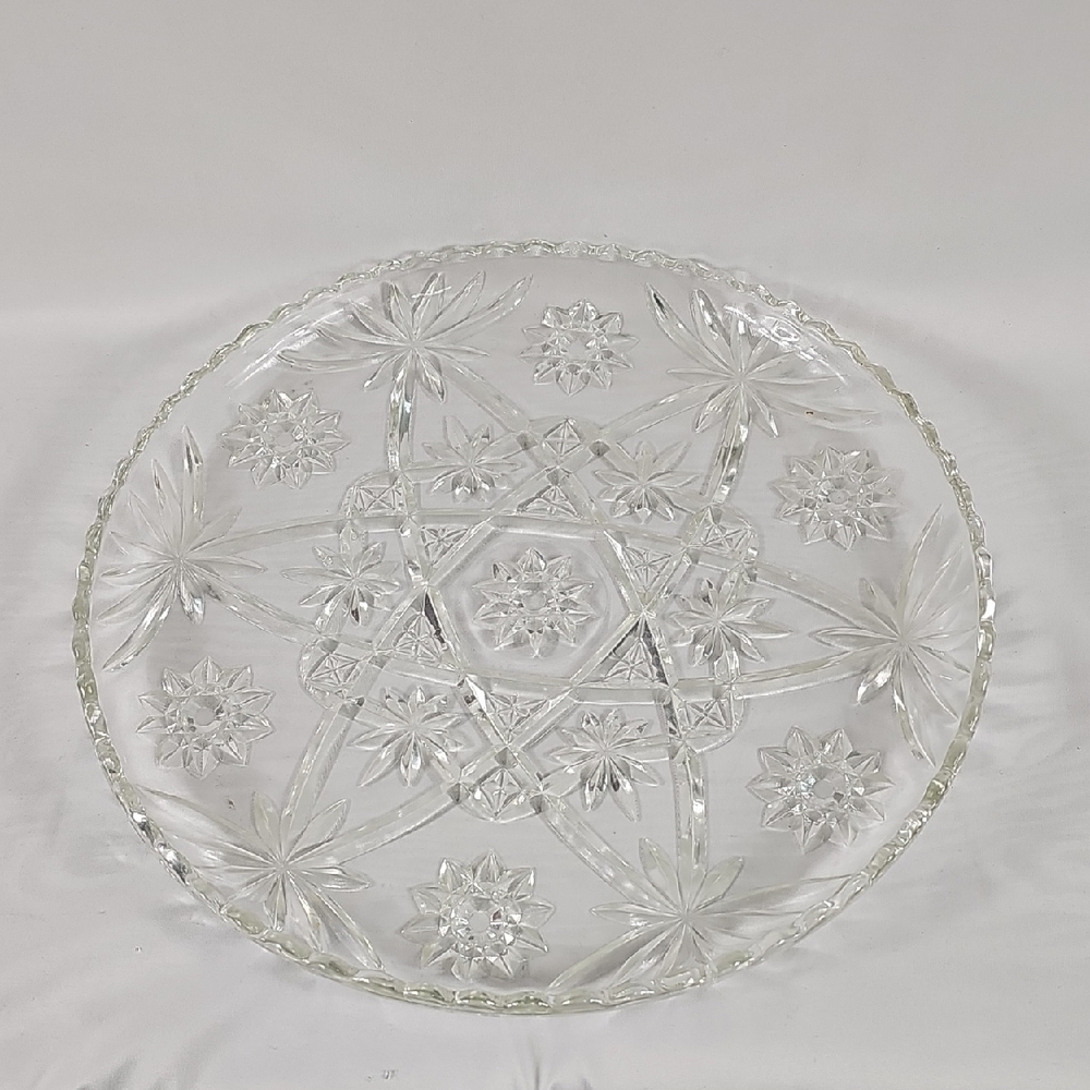 Elegant Crystal Glass Serving Platter